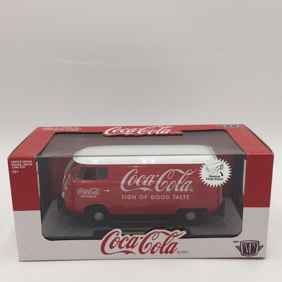 Coca-Cola Bottling 1960 VW Delivery Van Die Cast 1:24 Scale Limited Edition New - Picture 1 of 12